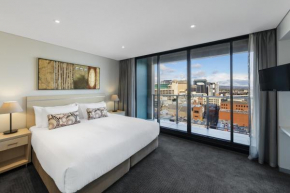 Oaks Adelaide Horizons Suites